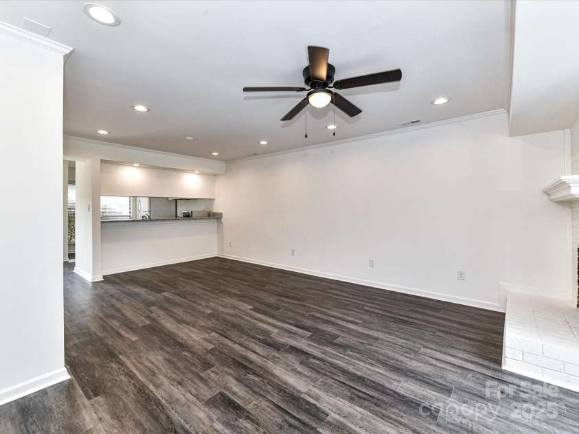 11020 Carmel Crossing Road, Charlotte, NC 28226.  MLS# CAR4224751, YatesRealty ID 7217. 