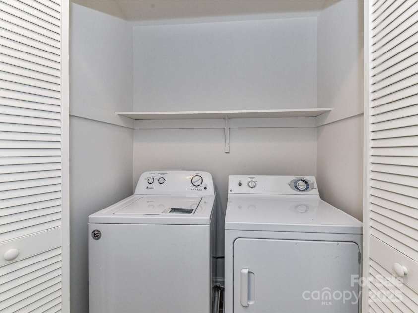 11020 Carmel Crossing Road, Charlotte, NC 28226.  MLS# CAR4328267, YatesRealty ID 7217. 