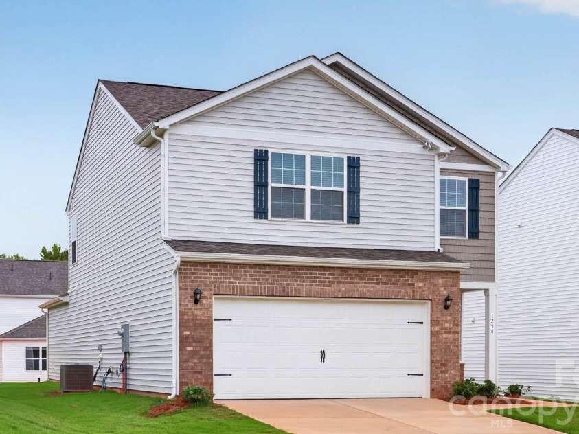 1256 Lavender Drive, Richburg, SC 29729.  MLS# CAR4363558, YatesRealty ID 7218. 