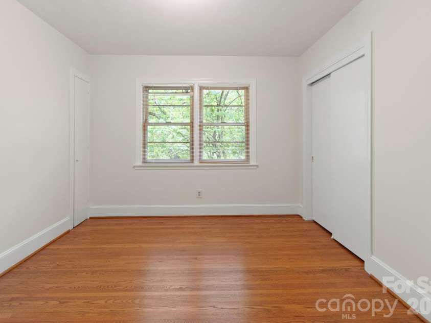 4215 Chelmsford Road, Charlotte, NC 28211.  MLS# CAR4363584, YatesRealty ID 7219. 