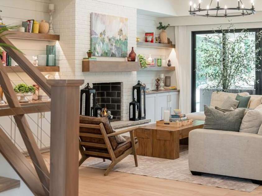 648 Shipman Parkway, Flat Rock, NC 28731.  MLS# CAR4248491, YatesRealty ID 7219. 