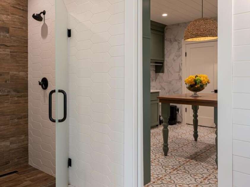 648 Shipman Parkway, Flat Rock, NC 28731.  MLS# CAR4248491, YatesRealty ID 7219. 