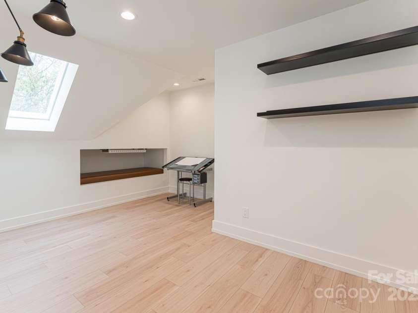 648 Shipman Parkway, Flat Rock, NC 28731.  MLS# CAR4248491, YatesRealty ID 7219. 