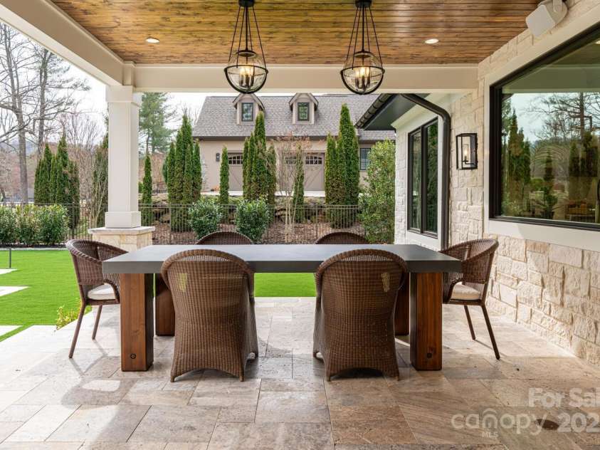 648 Shipman Parkway, Flat Rock, NC 28731.  MLS# CAR4248491, YatesRealty ID 7219. 