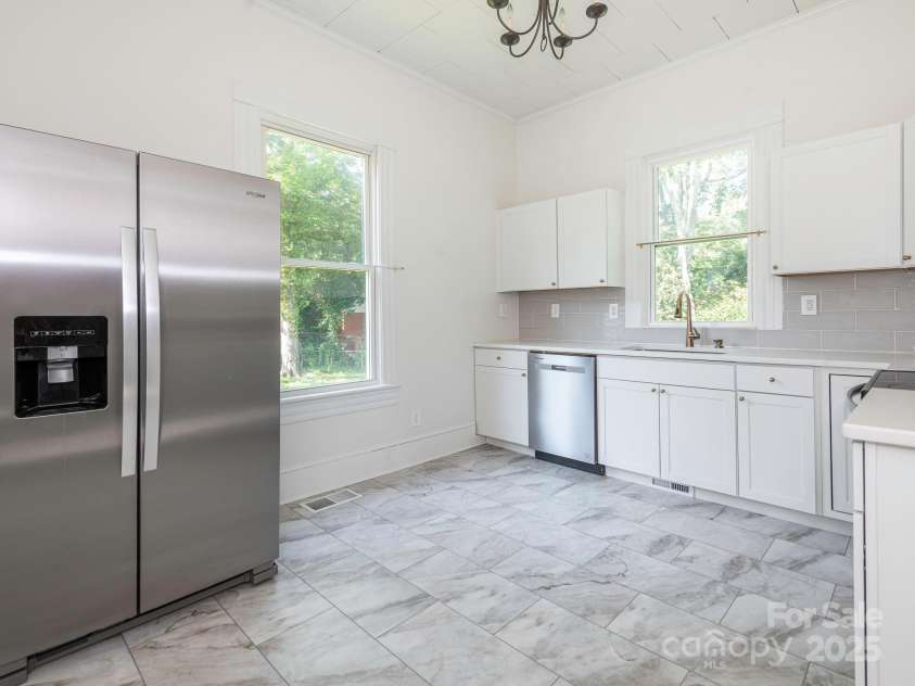 110 College Street, Marshville, NC 28103.  MLS# CAR4273371, YatesRealty ID 722. Kitchen