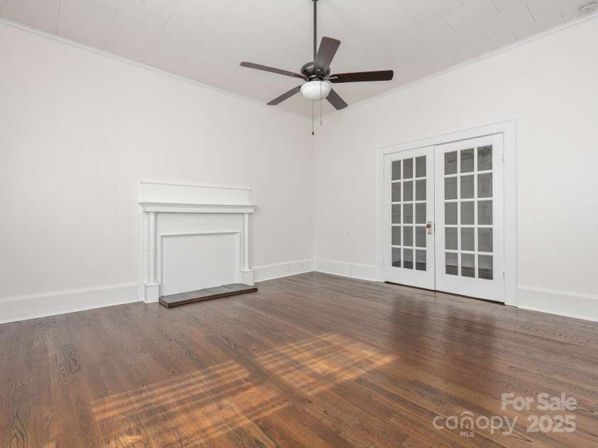 110 College Street, Marshville, NC 28103.  MLS# CAR4273371, YatesRealty ID 722. Living Room