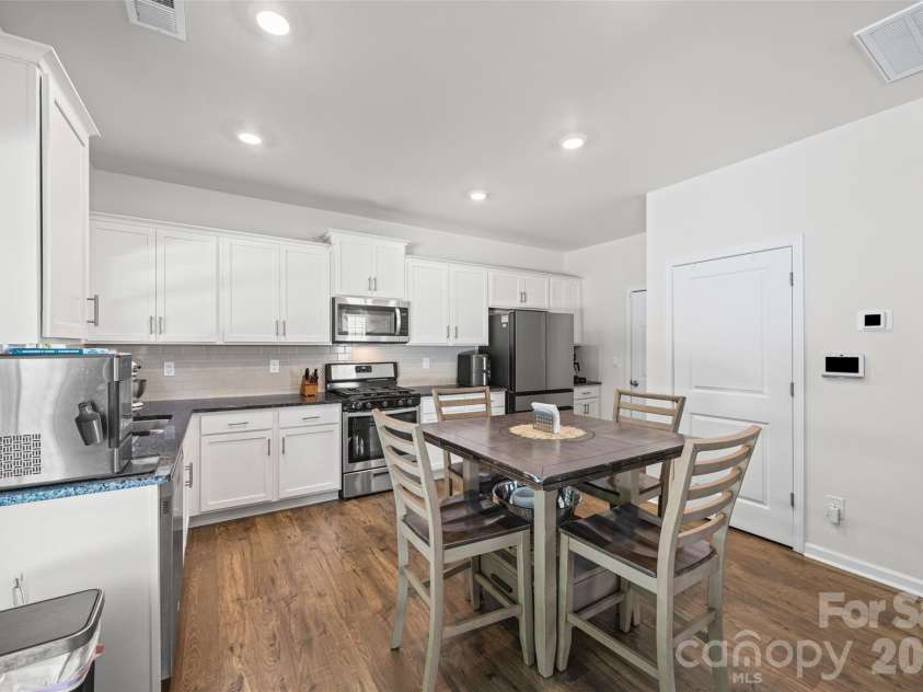 542 King Clover Lane, Clover, SC 29710.  MLS# CAR4395374, YatesRealty ID 7220. 