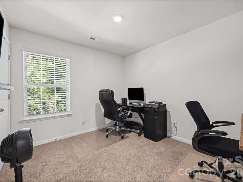 542 King Clover Lane, Clover, SC 29710.  MLS# CAR4395374, YatesRealty ID 7220. 