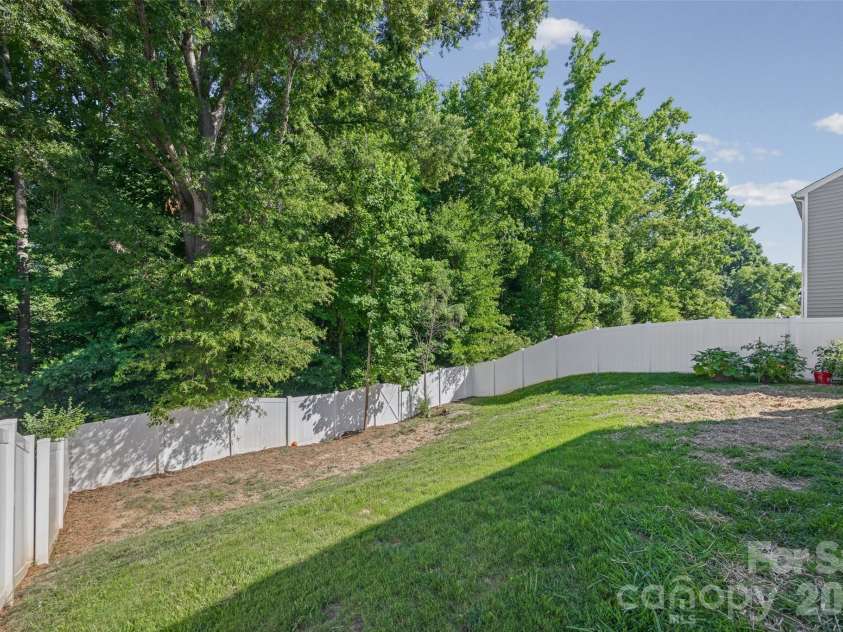 542 King Clover Lane, Clover, SC 29710.  MLS# CAR4395374, YatesRealty ID 7220. 