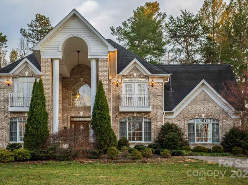 510 Stonecroft Court, Lenoir, NC 28645.  MLS# CAR4245498, YatesRealty ID 7224. 