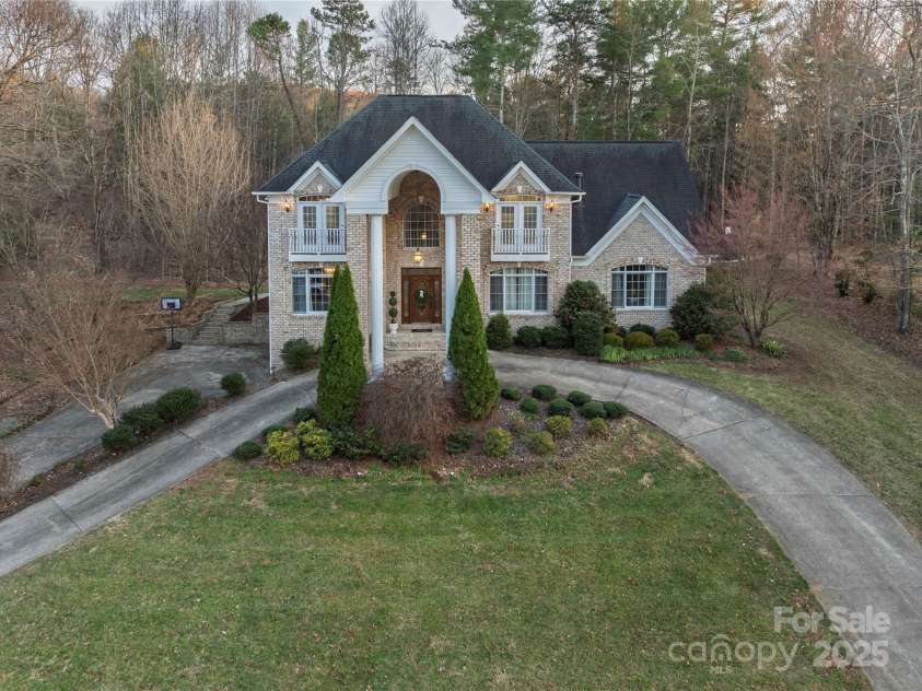 510 Stonecroft Court, Lenoir, NC 28645.  MLS# CAR4245498, YatesRealty ID 7224. 