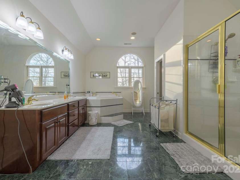 510 Stonecroft Court, Lenoir, NC 28645.  MLS# CAR4245498, YatesRealty ID 7224. 