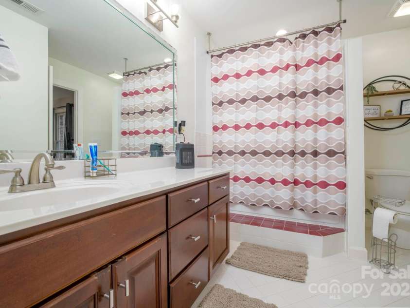 510 Stonecroft Court, Lenoir, NC 28645.  MLS# CAR4245498, YatesRealty ID 7224. 