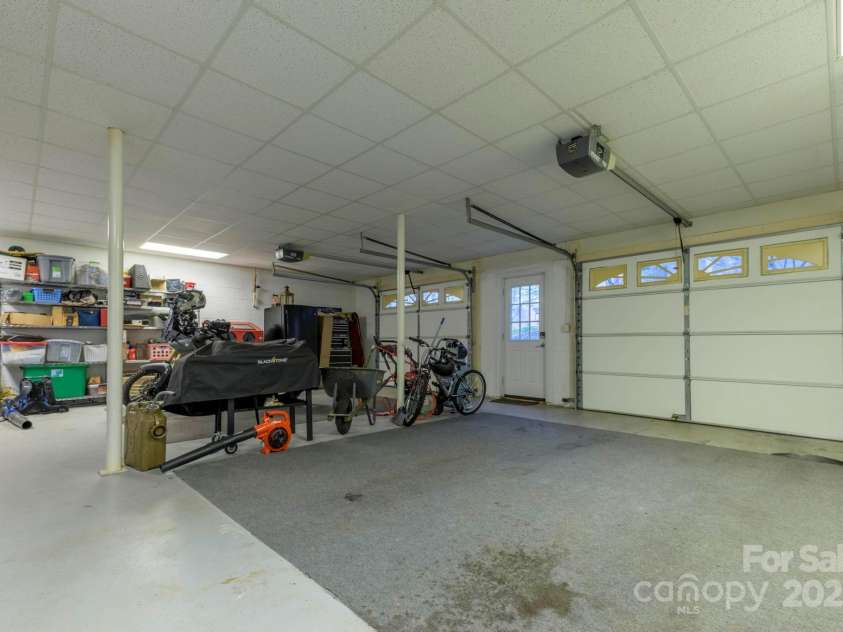 510 Stonecroft Court, Lenoir, NC 28645.  MLS# CAR4245498, YatesRealty ID 7224. 