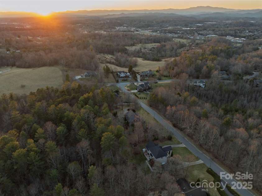 510 Stonecroft Court, Lenoir, NC 28645.  MLS# CAR4245498, YatesRealty ID 7224. 