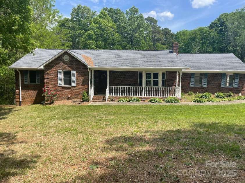 1300 Irish Potato Road, Concord, NC 28025.  MLS# CAR4244013, YatesRealty ID 7225. Home Front