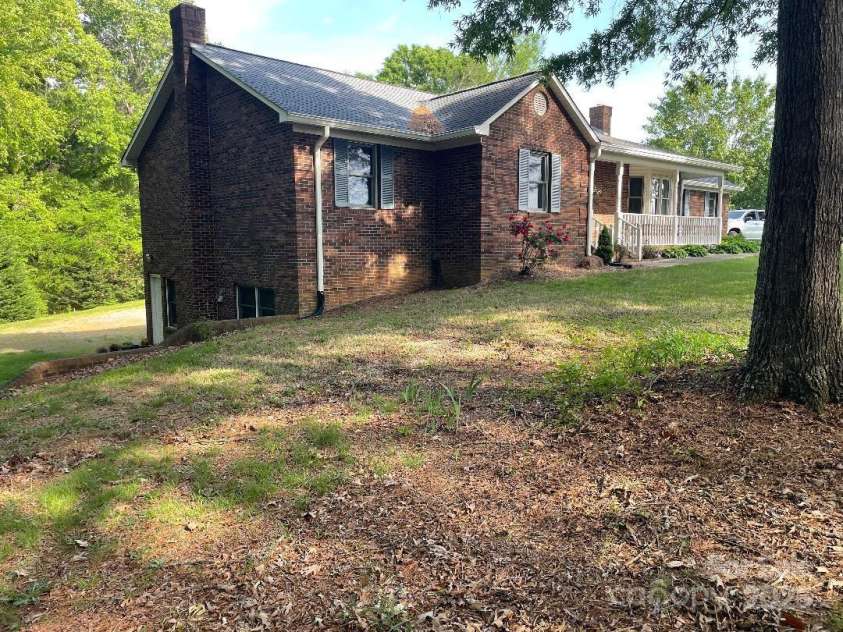 1300 Irish Potato Road, Concord, NC 28025.  MLS# CAR4244013, YatesRealty ID 7225. Home Front Left