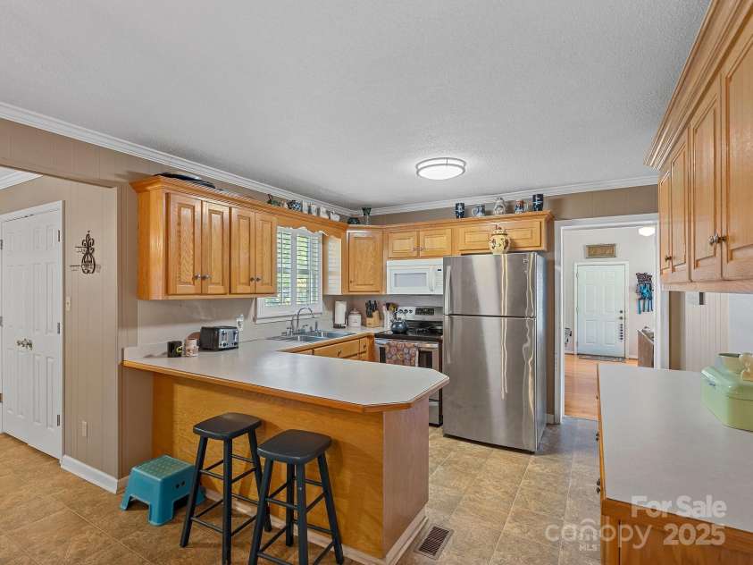 5159 Taxahaw Road, Lancaster, SC 29720.  MLS# CAR4249737, YatesRealty ID 7226. 