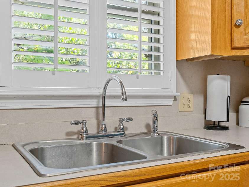 5159 Taxahaw Road, Lancaster, SC 29720.  MLS# CAR4249737, YatesRealty ID 7226. 