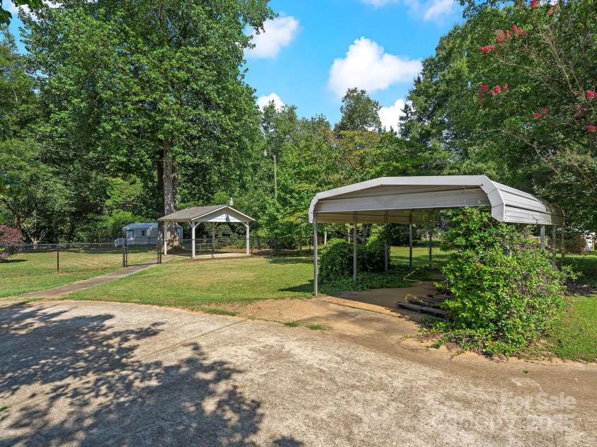 5159 Taxahaw Road, Lancaster, SC 29720.  MLS# CAR4249737, YatesRealty ID 7226. 