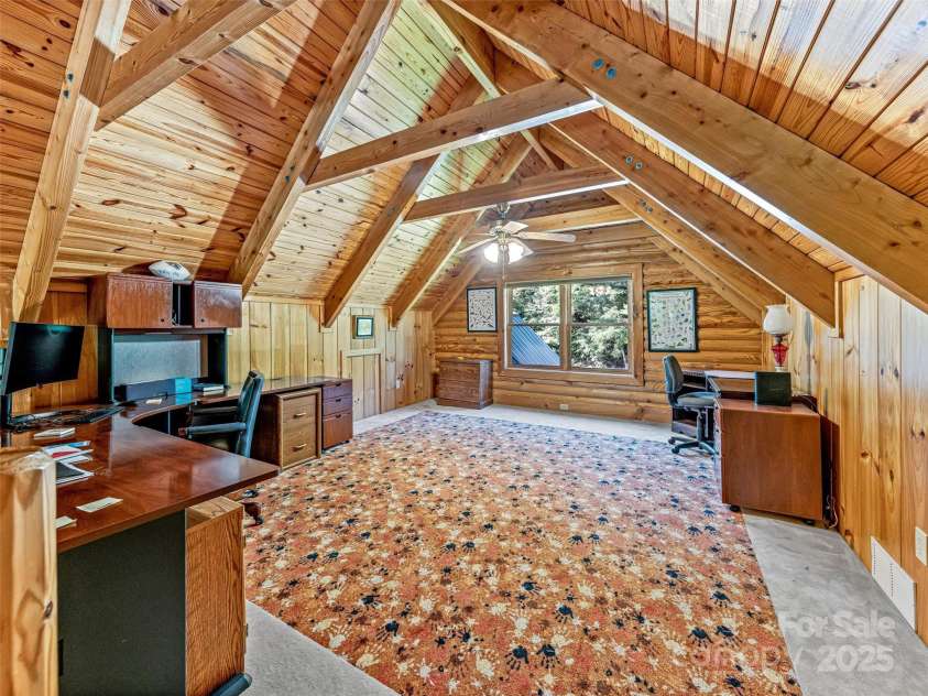 338 Fox Ridge Road, Lake Toxaway, NC 28747.  MLS# CAR4249765, YatesRealty ID 7227. 