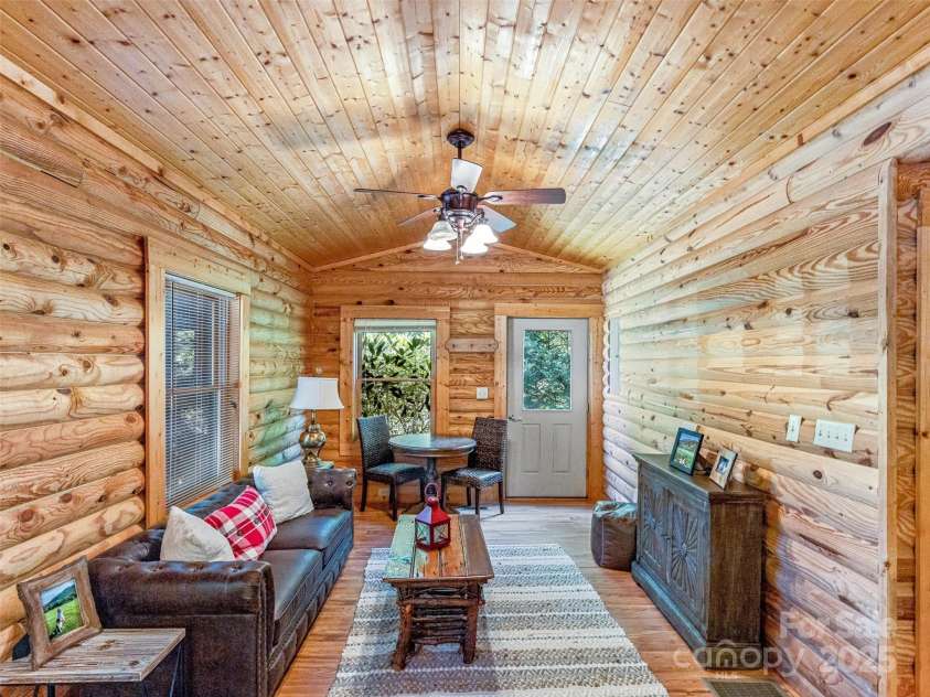 338 Fox Ridge Road, Lake Toxaway, NC 28747.  MLS# CAR4249765, YatesRealty ID 7227. 