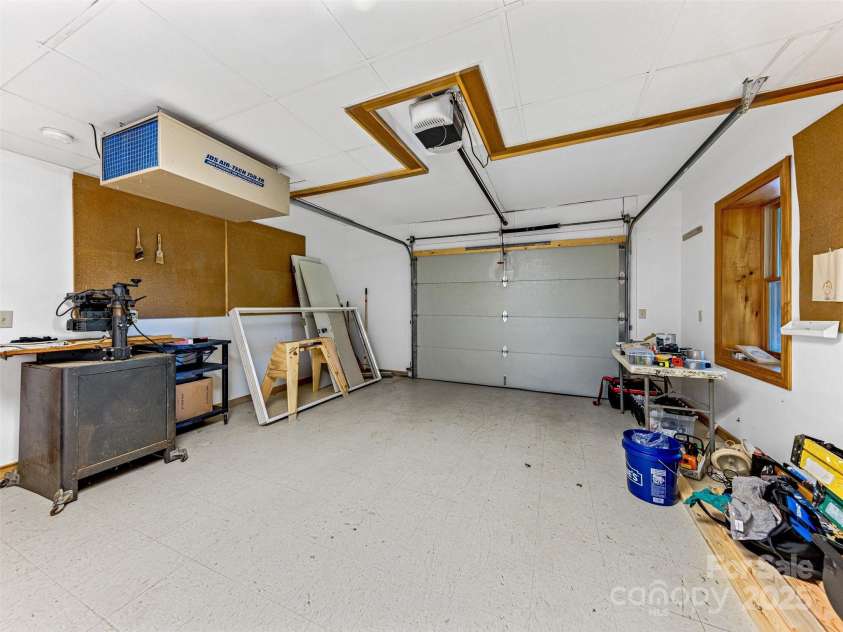 338 Fox Ridge Road, Lake Toxaway, NC 28747.  MLS# CAR4249765, YatesRealty ID 7227. 