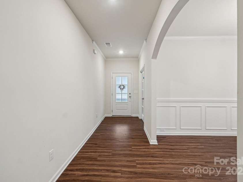 299 Hamptons Cove Road, Troutman, NC 28166.  MLS# CAR4306640, YatesRealty ID 7229. Entry Foyer