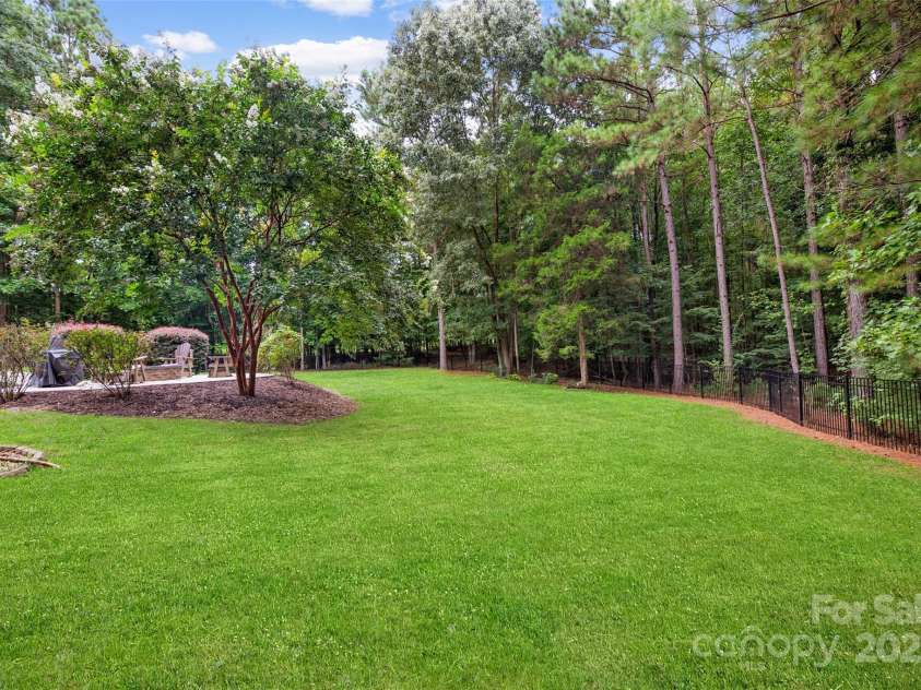 2103 Saddleridge Drive, Waxhaw, NC 28173.  MLS# CAR4305035, YatesRealty ID 723. Backyard