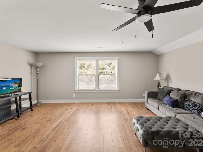 2103 Saddleridge Drive, Waxhaw, NC 28173.  MLS# CAR4305035, YatesRealty ID 723. Bonus Room