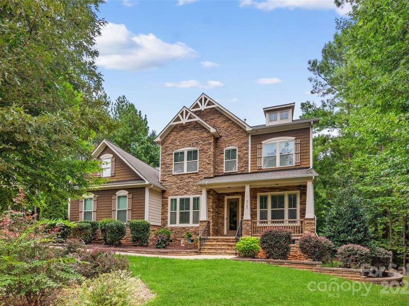 2103 Saddleridge Drive, Waxhaw, NC 28173.  MLS# CAR4305035, YatesRealty ID 723. Front Exterior