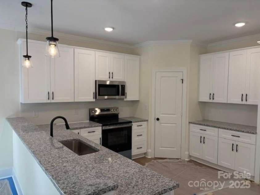 720 McLarty Street, Monroe, NC 28112.  MLS# CAR4324775, YatesRealty ID 7230. 