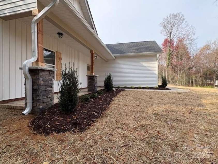 720 McLarty Street, Monroe, NC 28112.  MLS# CAR4324775, YatesRealty ID 7230. 
