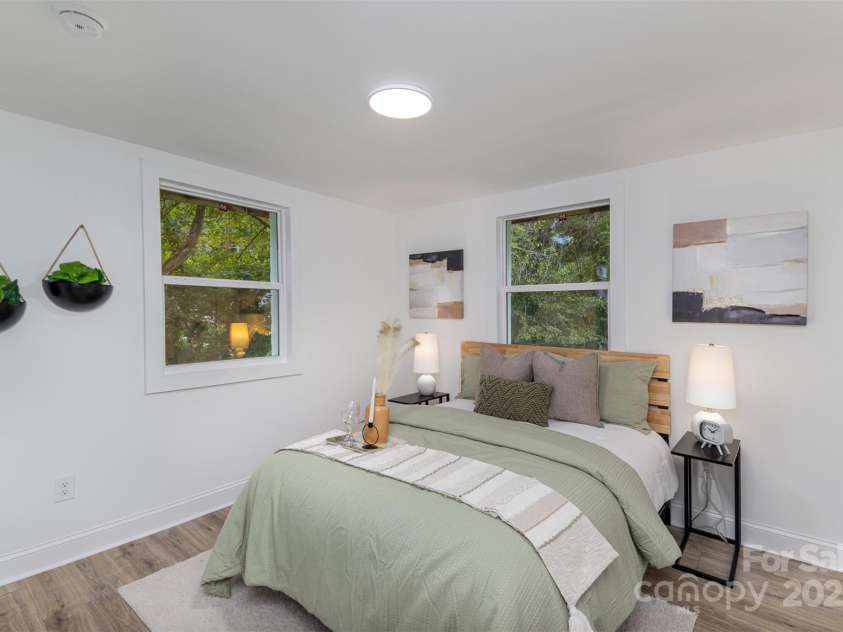 5825 Greene Street, Charlotte, NC 28269.  MLS# CAR4229042, YatesRealty ID 7232. 