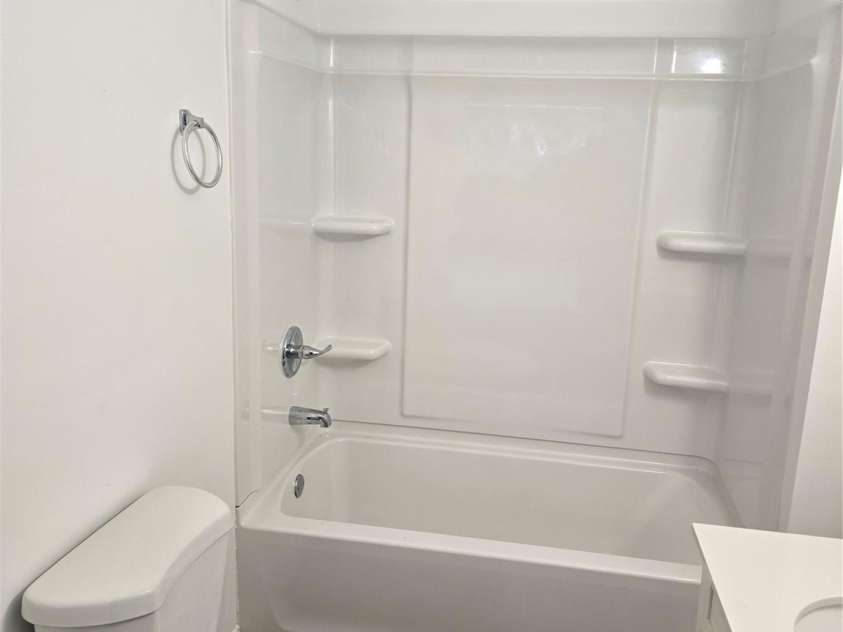 5825 Greene Street, Charlotte, NC 28269.  MLS# CAR4229042, YatesRealty ID 7232. 