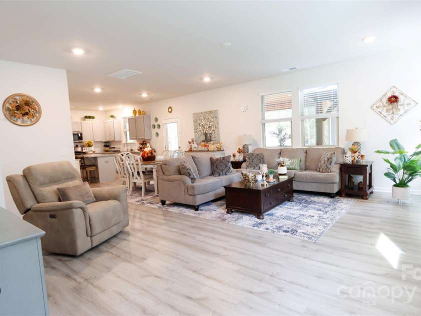 2220 Sussex Road, York, SC 29745.  MLS# CAR4313605, YatesRealty ID 7233. 