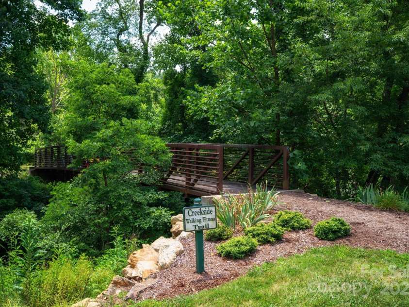 76 Creekside View Drive, Asheville, NC 28804.  MLS# CAR4265172, YatesRealty ID 7234. Lovely Neighborhood Walking Trails