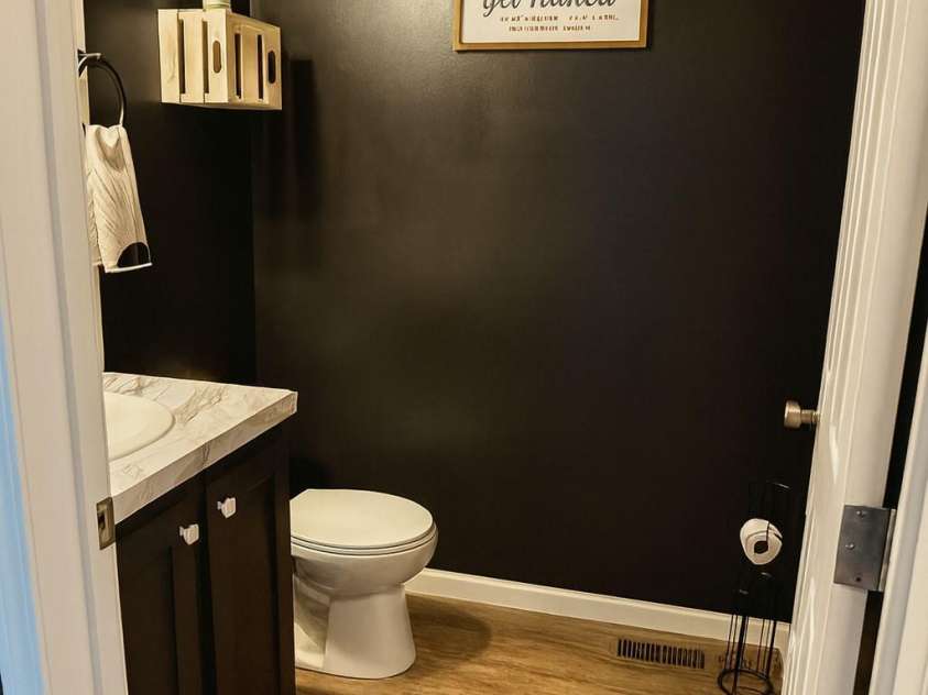 824 Dillsboro Road, Sylva, NC 28779.  MLS# CAR4304978, YatesRealty ID 7234. 