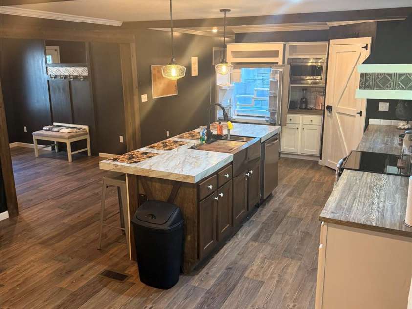824 Dillsboro Road, Sylva, NC 28779.  MLS# CAR4304978, YatesRealty ID 7234. 