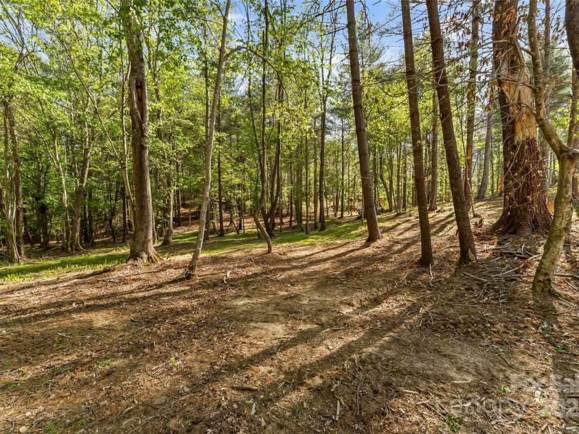 3381 Peninsula Pointe Drive, Valdese, NC 28690.  MLS# CAR4249000, YatesRealty ID 7236. 
