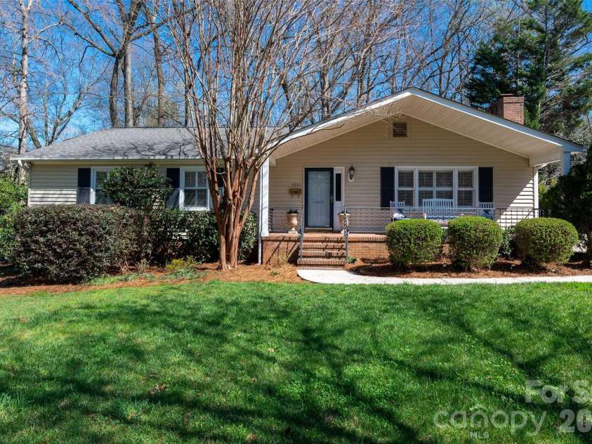 3605 Sulstone Lane, Charlotte, NC 28210.  MLS# CAR4355133, YatesRealty ID 7236. 