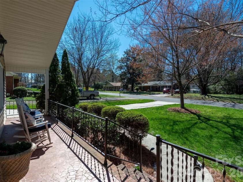 3605 Sulstone Lane, Charlotte, NC 28210.  MLS# CAR4355133, YatesRealty ID 7236. 