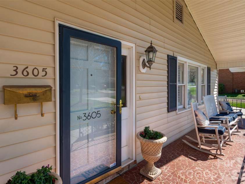 3605 Sulstone Lane, Charlotte, NC 28210.  MLS# CAR4355133, YatesRealty ID 7236. 
