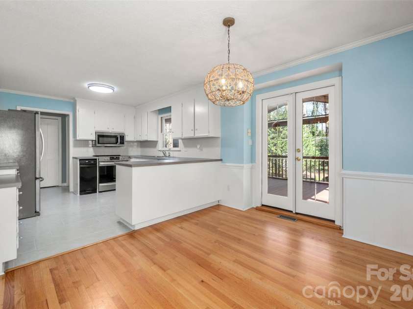 3605 Sulstone Lane, Charlotte, NC 28210.  MLS# CAR4355133, YatesRealty ID 7236. 