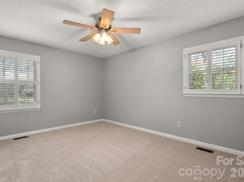 3605 Sulstone Lane, Charlotte, NC 28210.  MLS# CAR4355133, YatesRealty ID 7236. 