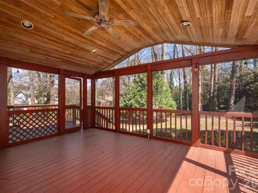 3605 Sulstone Lane, Charlotte, NC 28210.  MLS# CAR4355133, YatesRealty ID 7236. 