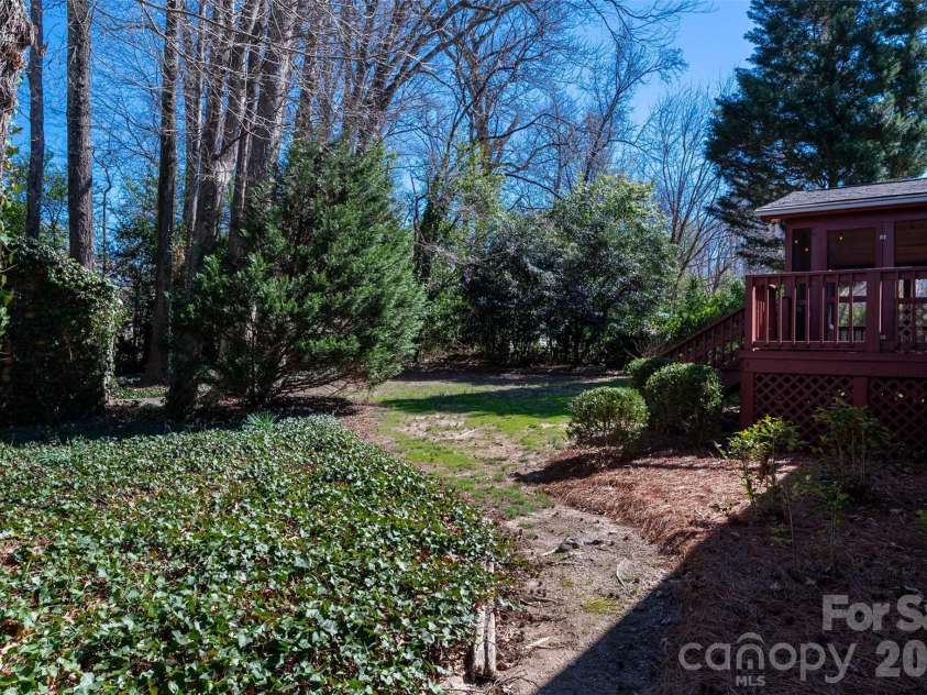 3605 Sulstone Lane, Charlotte, NC 28210.  MLS# CAR4355133, YatesRealty ID 7236. 