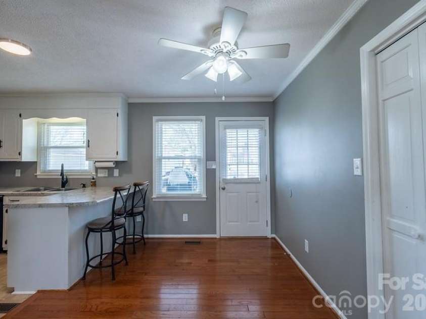 102 Wendover Drive, Lincolnton, NC 28092.  MLS# CAR4352261, YatesRealty ID 7238. 