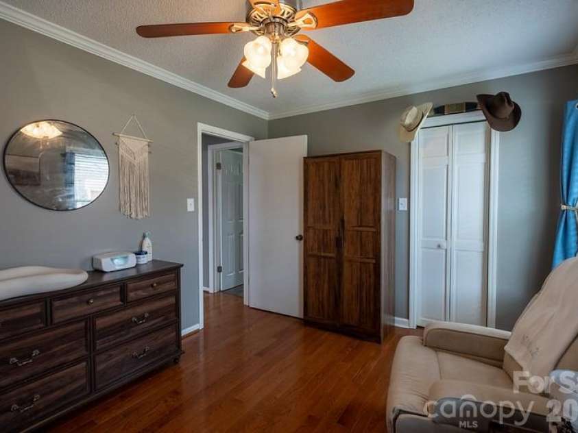 102 Wendover Drive, Lincolnton, NC 28092.  MLS# CAR4352261, YatesRealty ID 7238. 