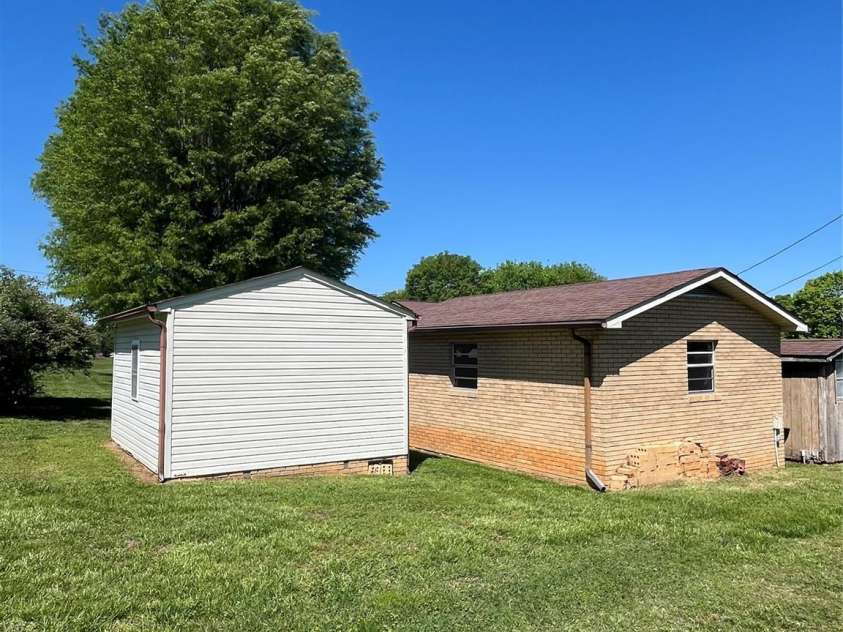 28344 Canton Road, Albemarle, NC 28001.  MLS# CAR4248540, YatesRealty ID 7238. 